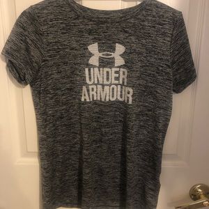 Women’s underarmour dri-fit shirt